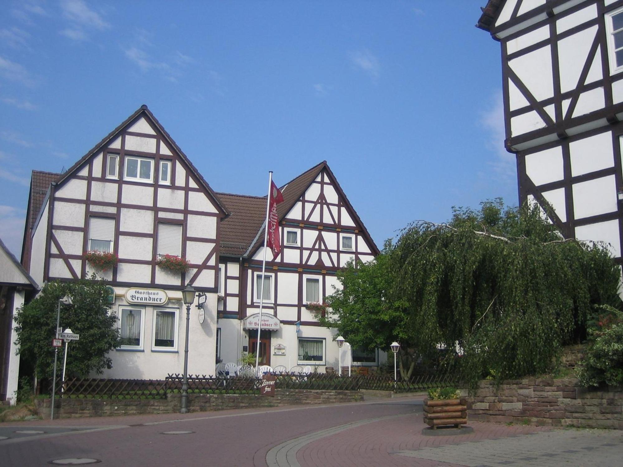 Hotel & Restaurant - Gasthaus Brandner Trendelburg Bagian luar foto